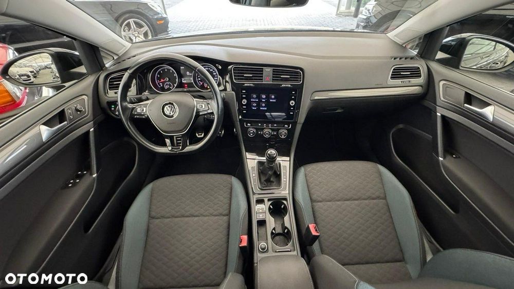 Volkswagen Golf 1.5 TSI BMT IQ Drive - 40