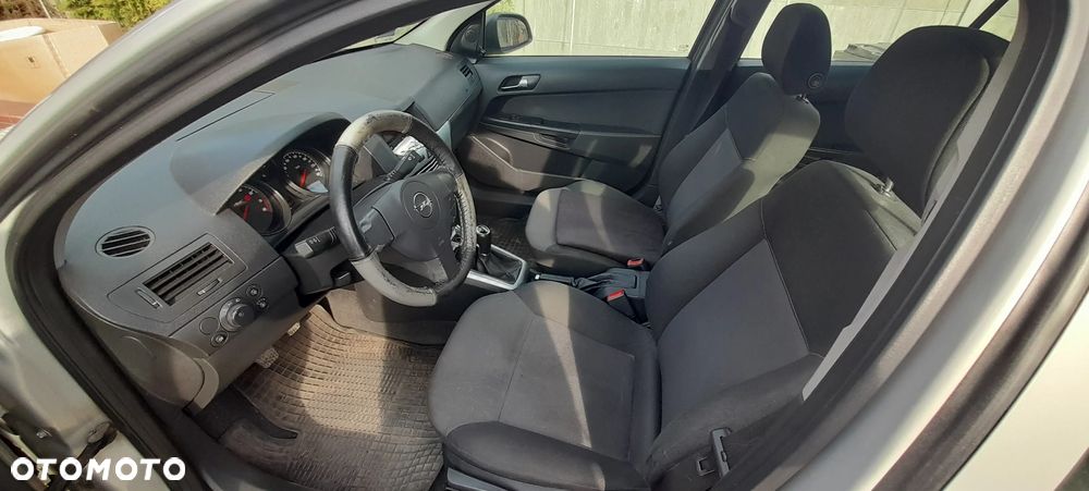 Opel Astra - 8