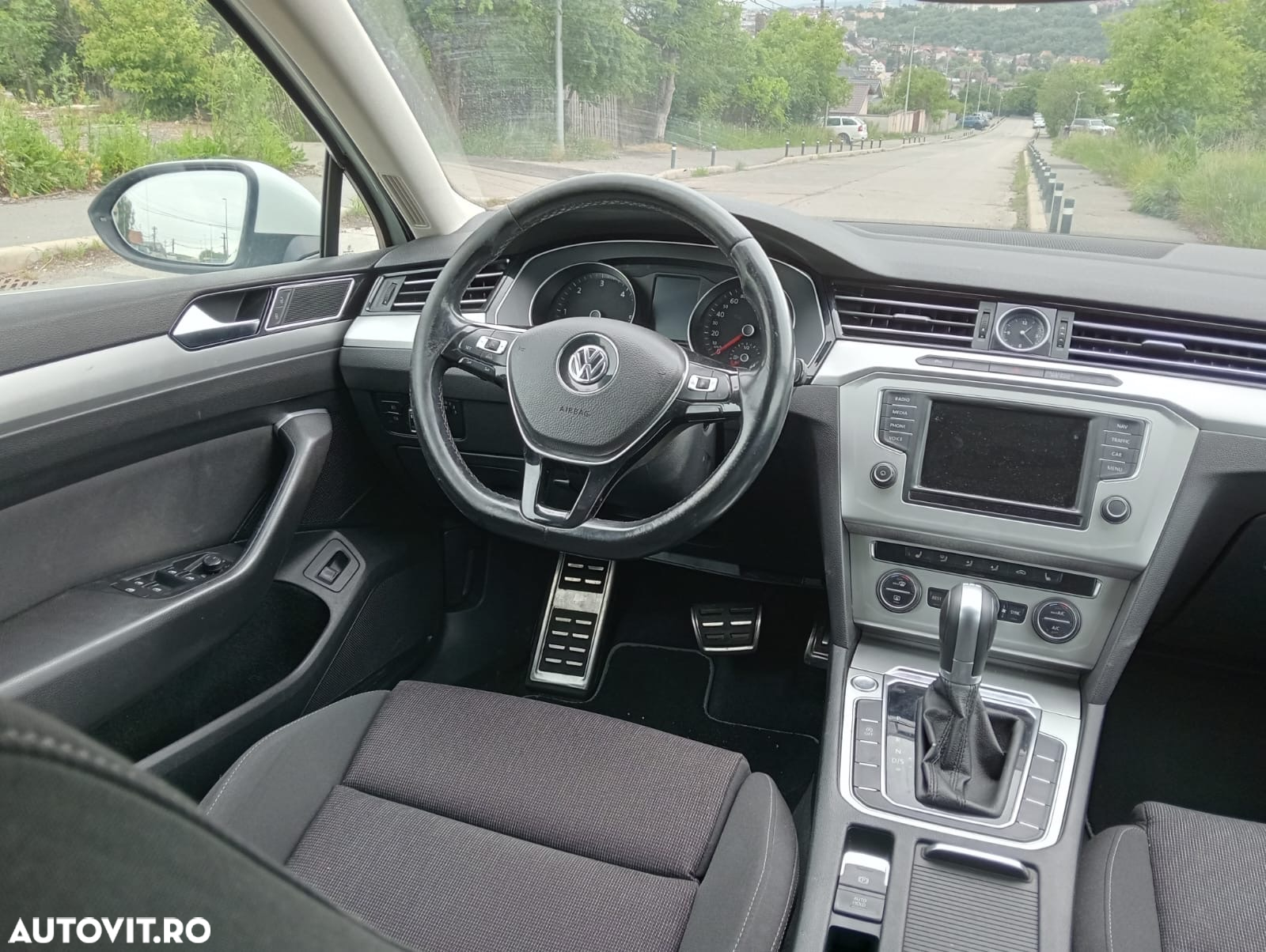 Volkswagen Passat Variant 2.0 TDI DSG (BlueMotion Technology) Comfortline - 5