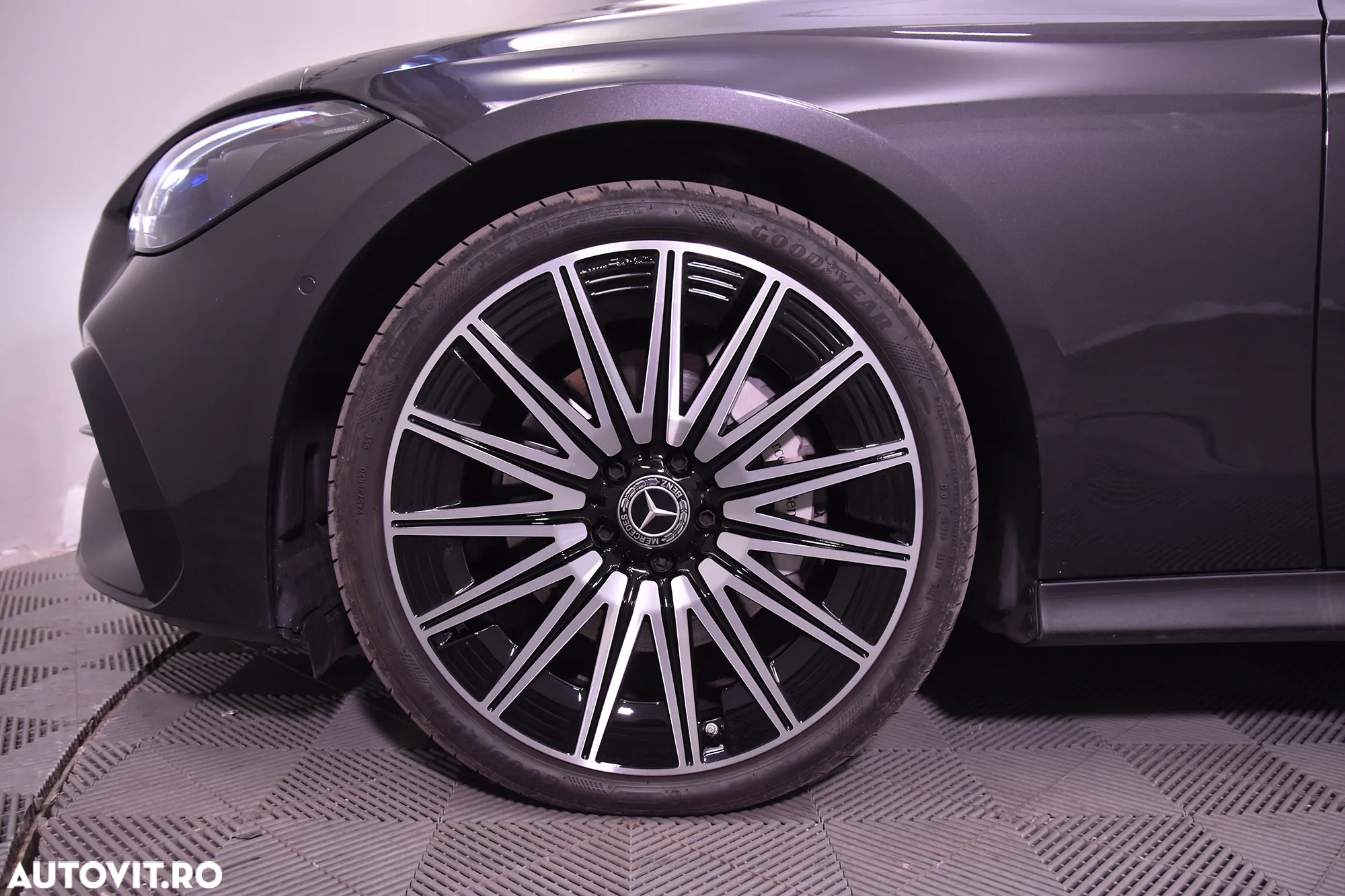 Mercedes-Benz CLE 300 4MATIC Coupe Aut. MHEV - 13