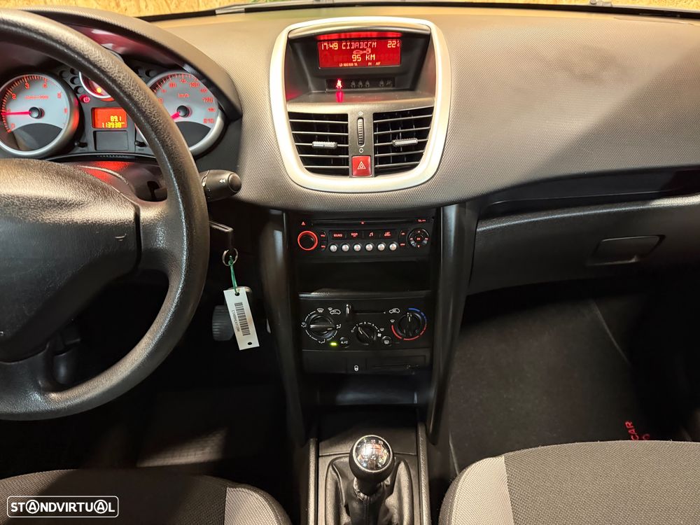 Peugeot 207 1.4 16V Active - 18