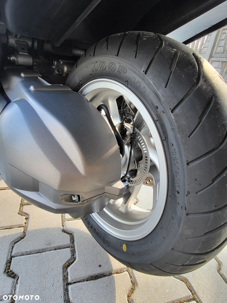 Suzuki Burgman - 21