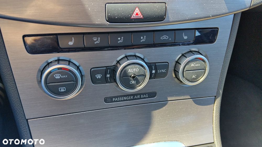 Volkswagen Passat 2.0 TDI Comfortline - 21