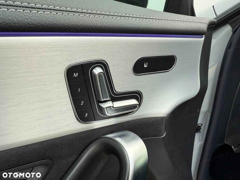 Mercedes-Benz CLA - 15