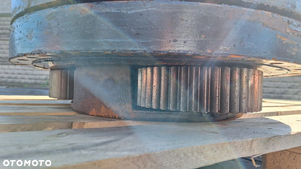półoś obudowa 300578a4 osi przedniej mostu 86985668r case steiger 435 530 stx 450 500 - 2