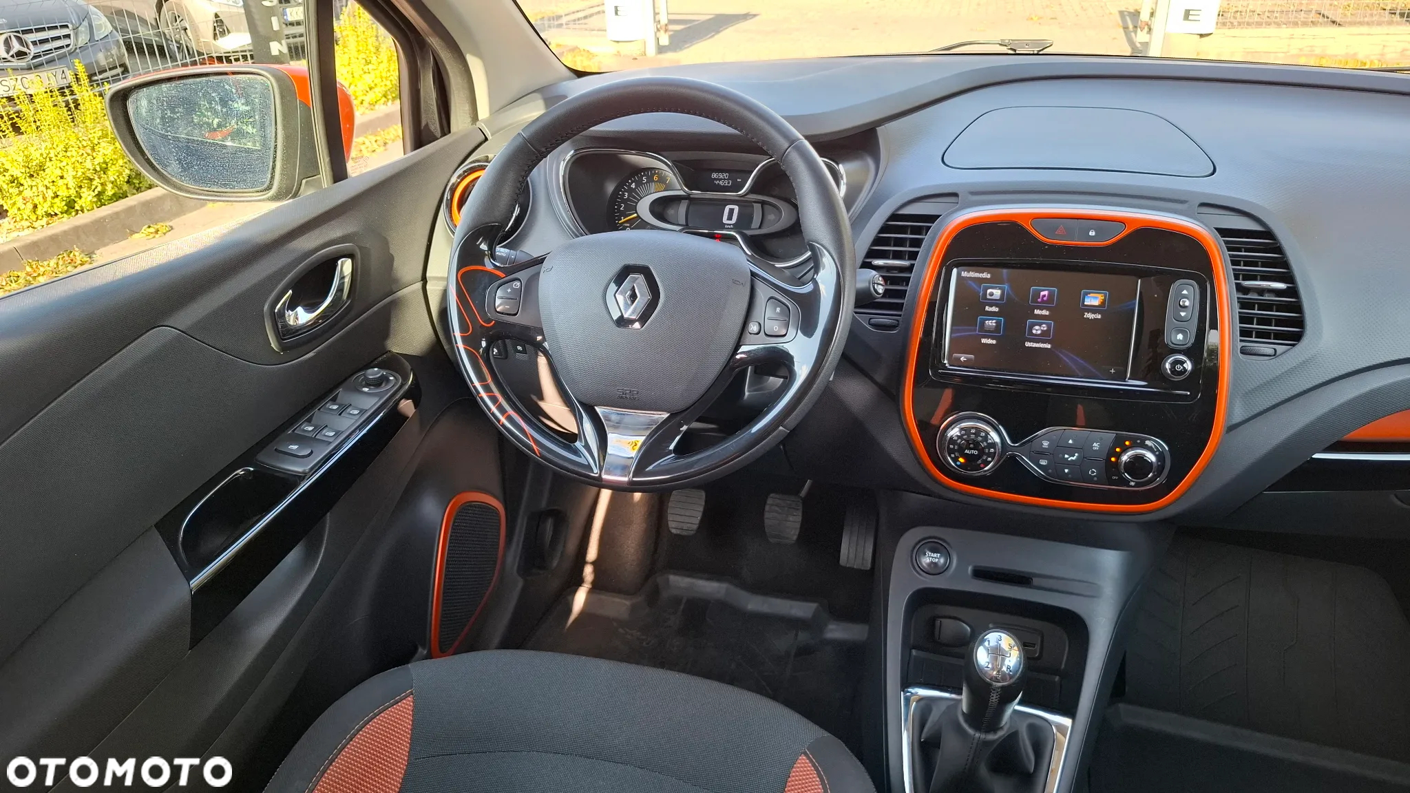 Renault Captur - 11