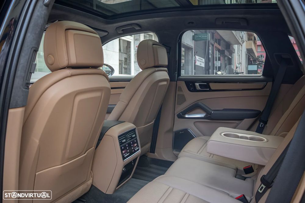 Porsche Cayenne Turbo S E-Hybrid — fotografia 48