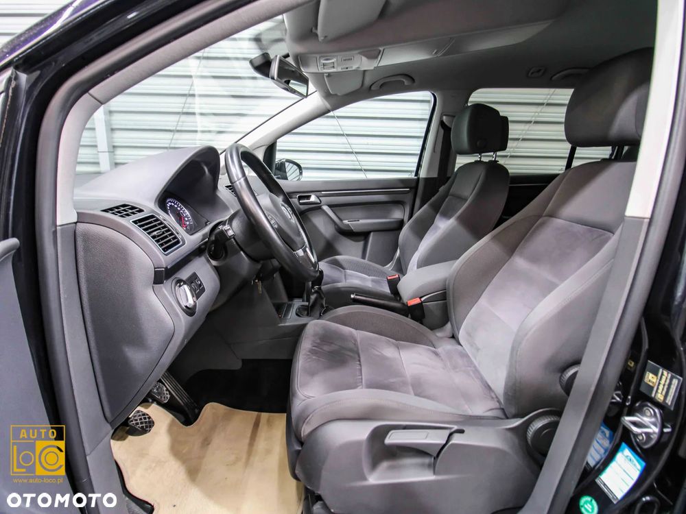 Volkswagen Touran 2.0 TDI Highline - 12