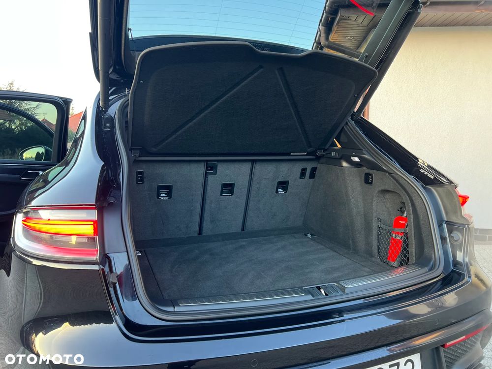 Porsche Macan T - 32