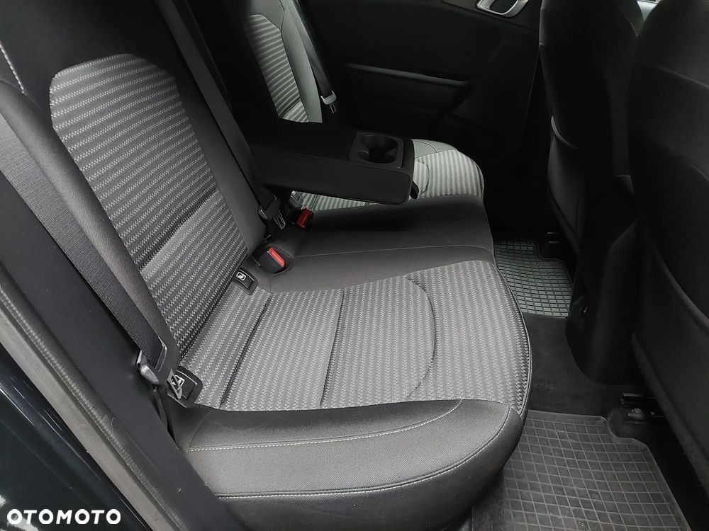 Kia Ceed 1.5 T-GDI M - 10