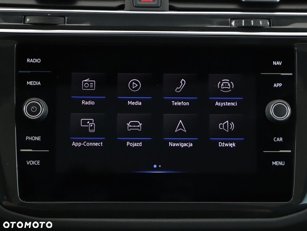 Volkswagen Tiguan - 12