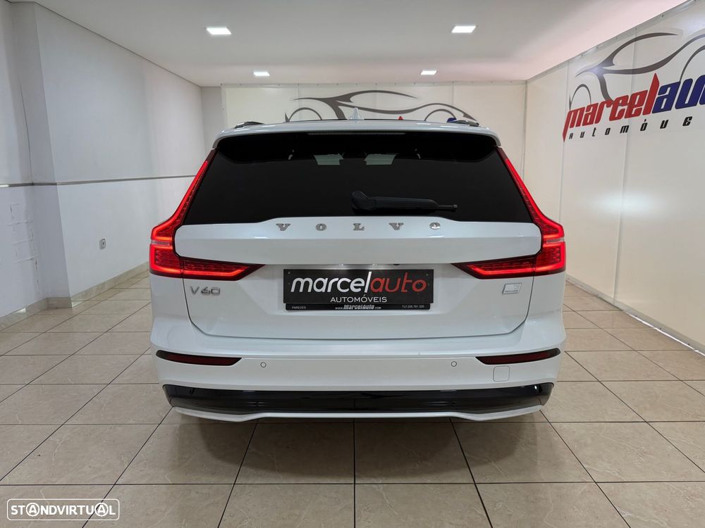 Volvo V60 2.0 T8 AWD TE Plus Dark - 14