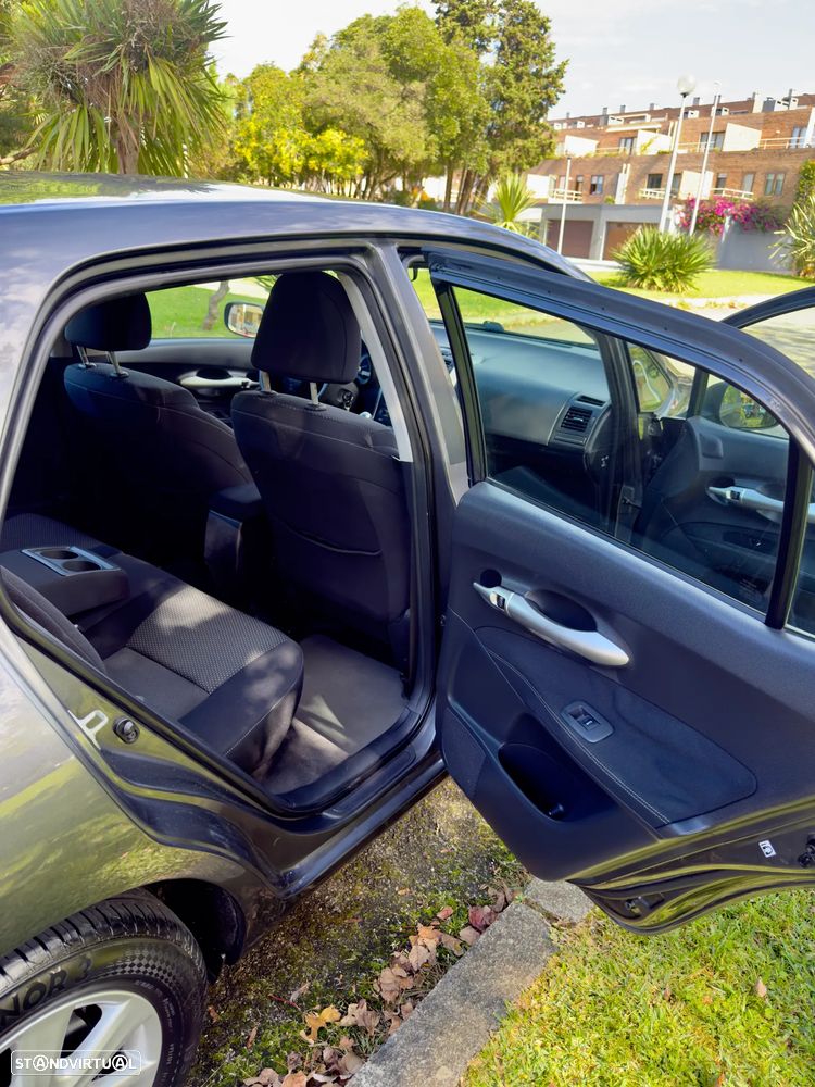 Toyota Auris 1.4 D-4D ACtive+VSC 110g - 42