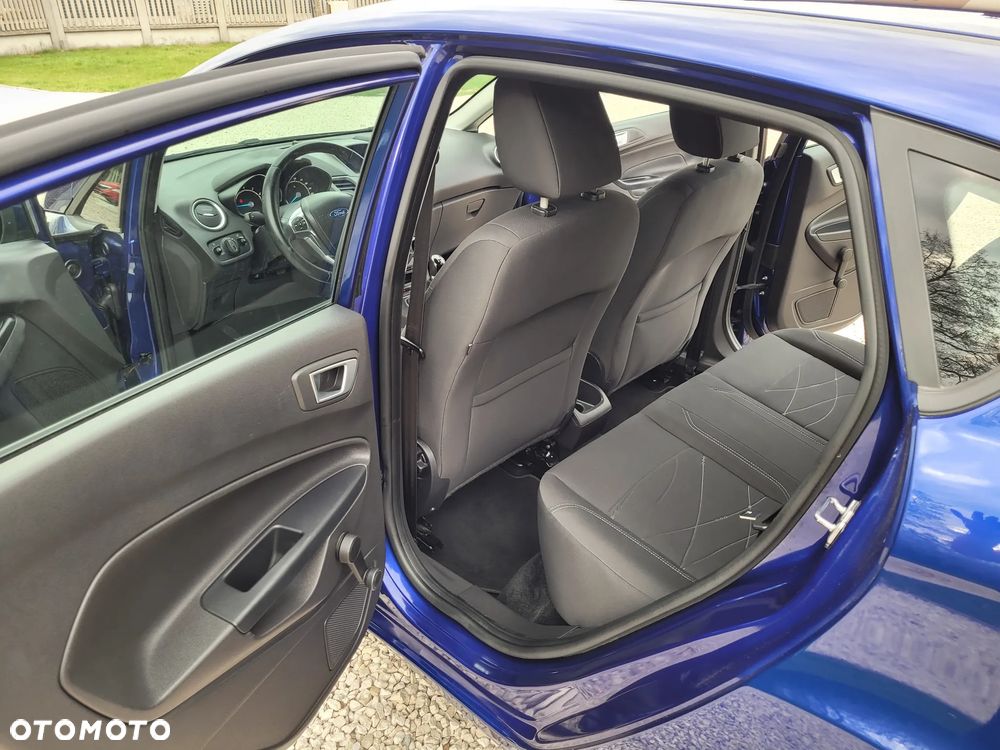 Ford Fiesta 1.25 Celebration - 24