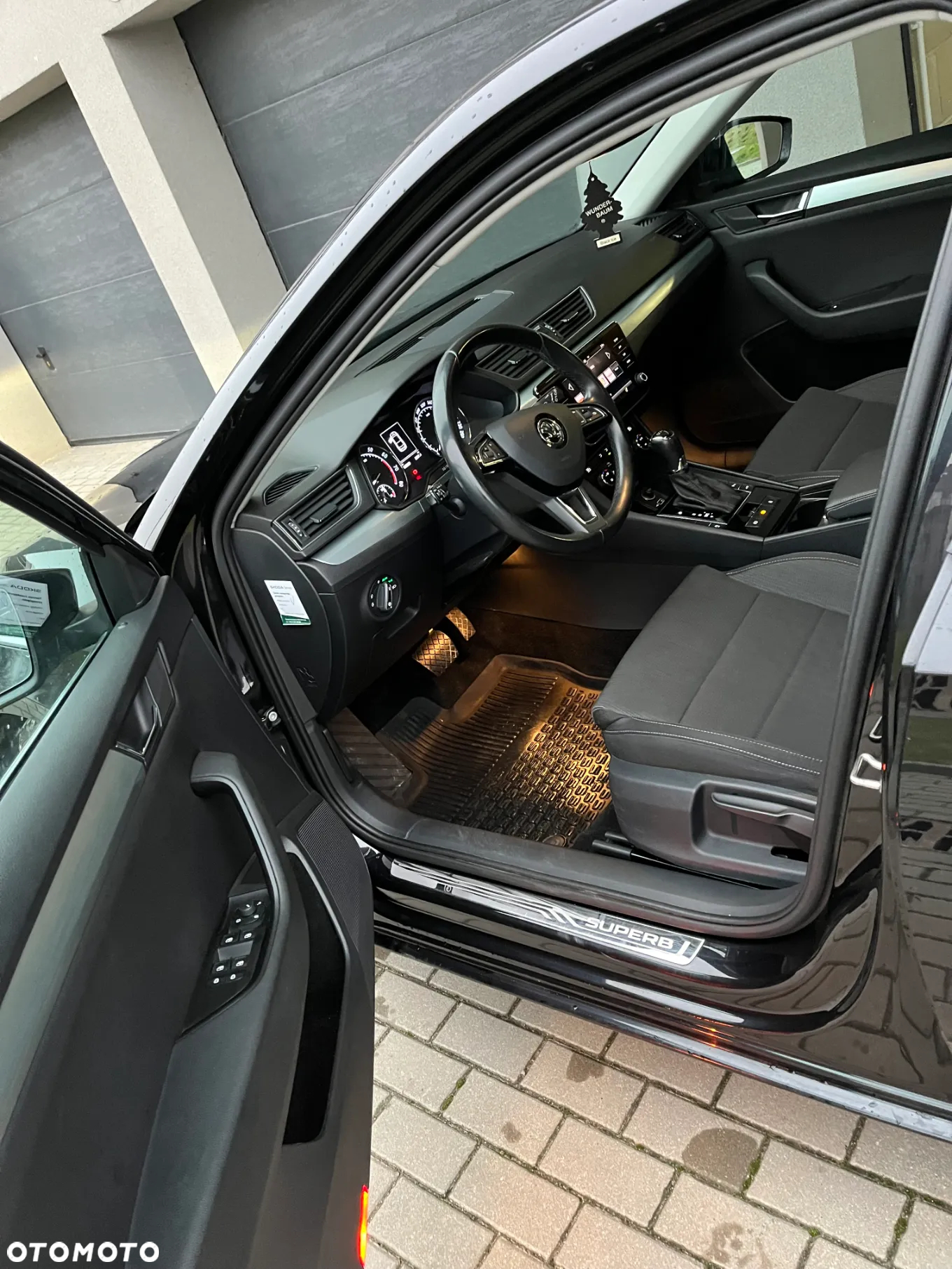 Skoda Superb 1.5 TSI ACT Ambition DSG - 21