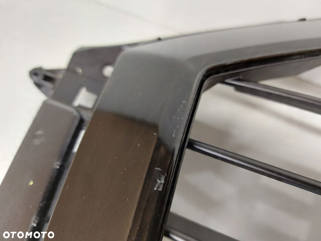 Audi Q3 2 II 83A grill Atrapa - 7