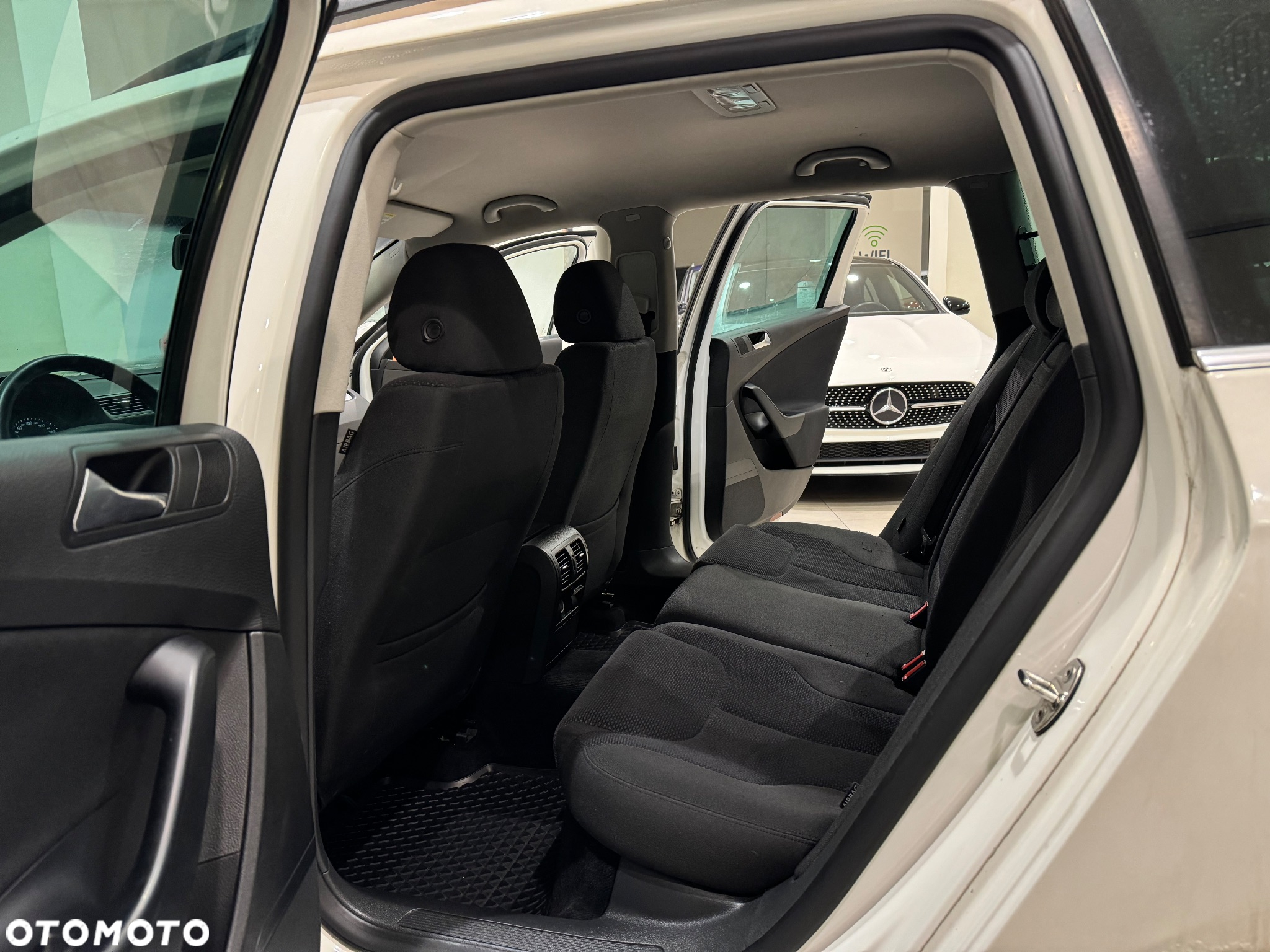 Volkswagen Passat 2.0 TDI Comfortline DSG - 31