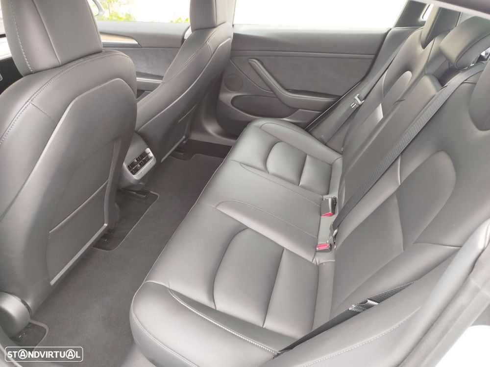 Tesla Model 3 Standard Range Plus RWD - 24