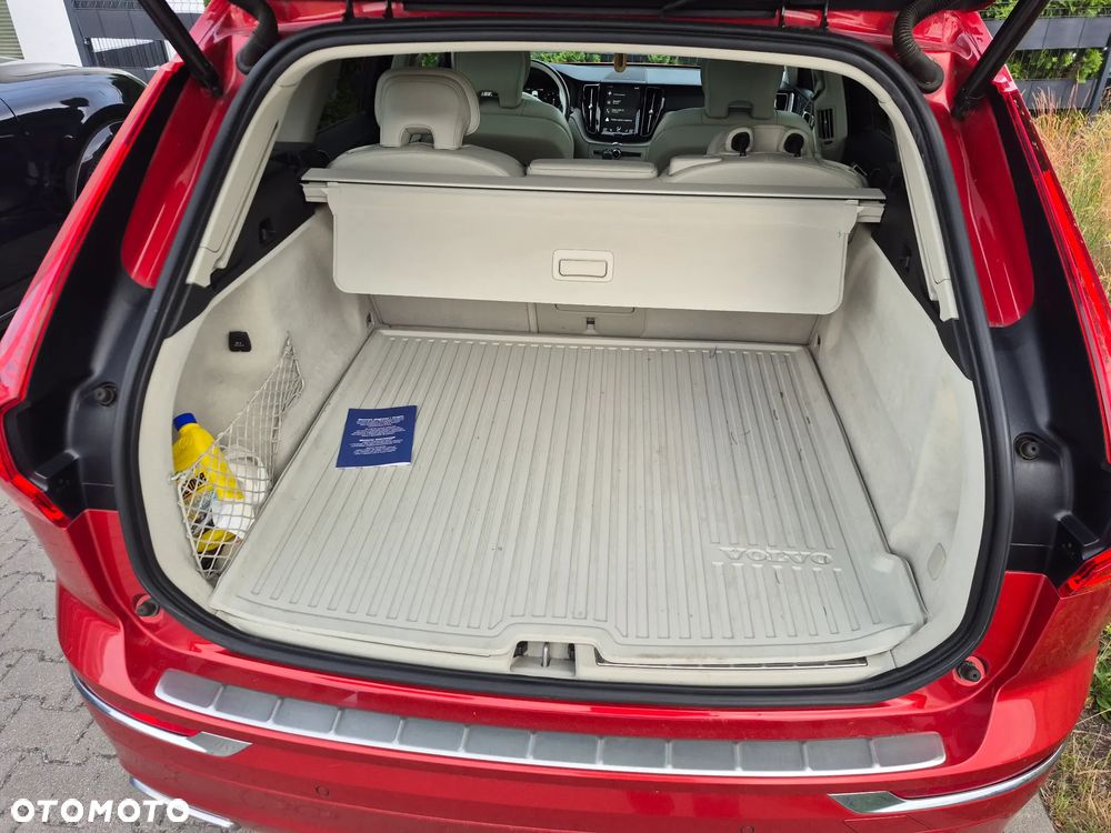 Volvo XC 60 T5 GPF AWD Inscription - 38