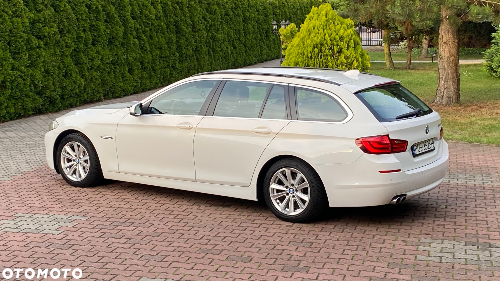 BMW Seria 5 525d Touring Luxury Line - 7