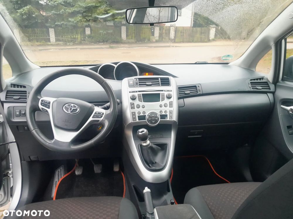 Toyota Verso 1.8 7-Sitzer Comfort - 16