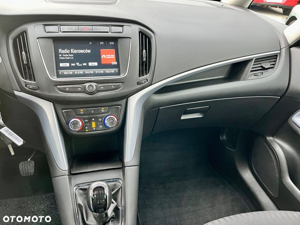 Opel Zafira - 38
