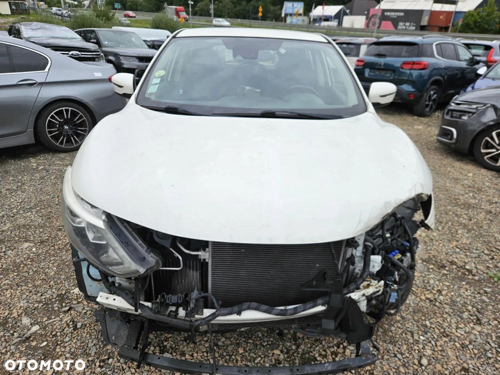 Nissan Qashqai 1.5 dCi Tekna - 10