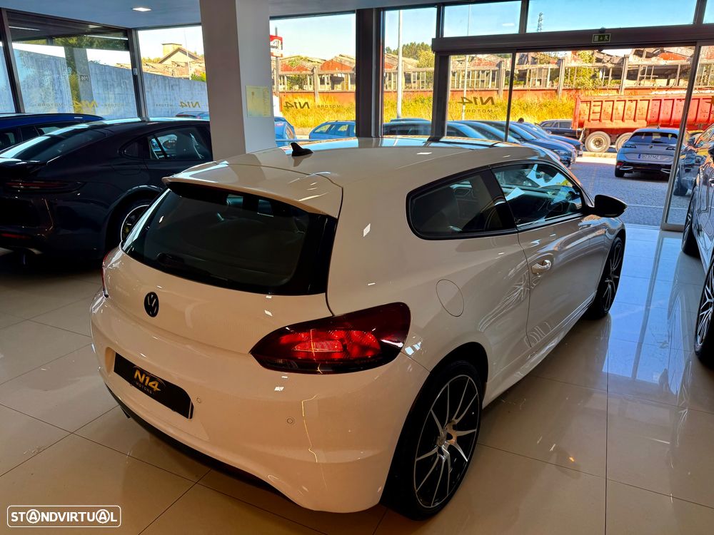 VW Scirocco 2.0 TDI R-Line - 24