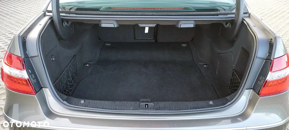 Mercedes-Benz Klasa E - 37