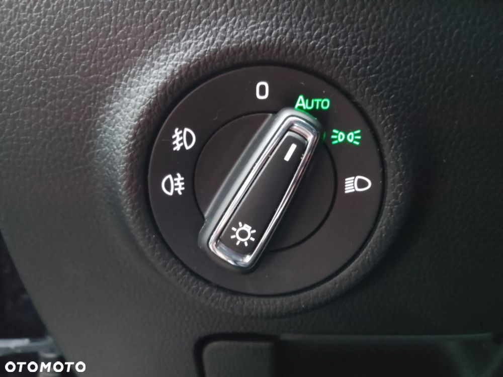 Skoda Superb 2.0 TDI SCR Style DSG - 29