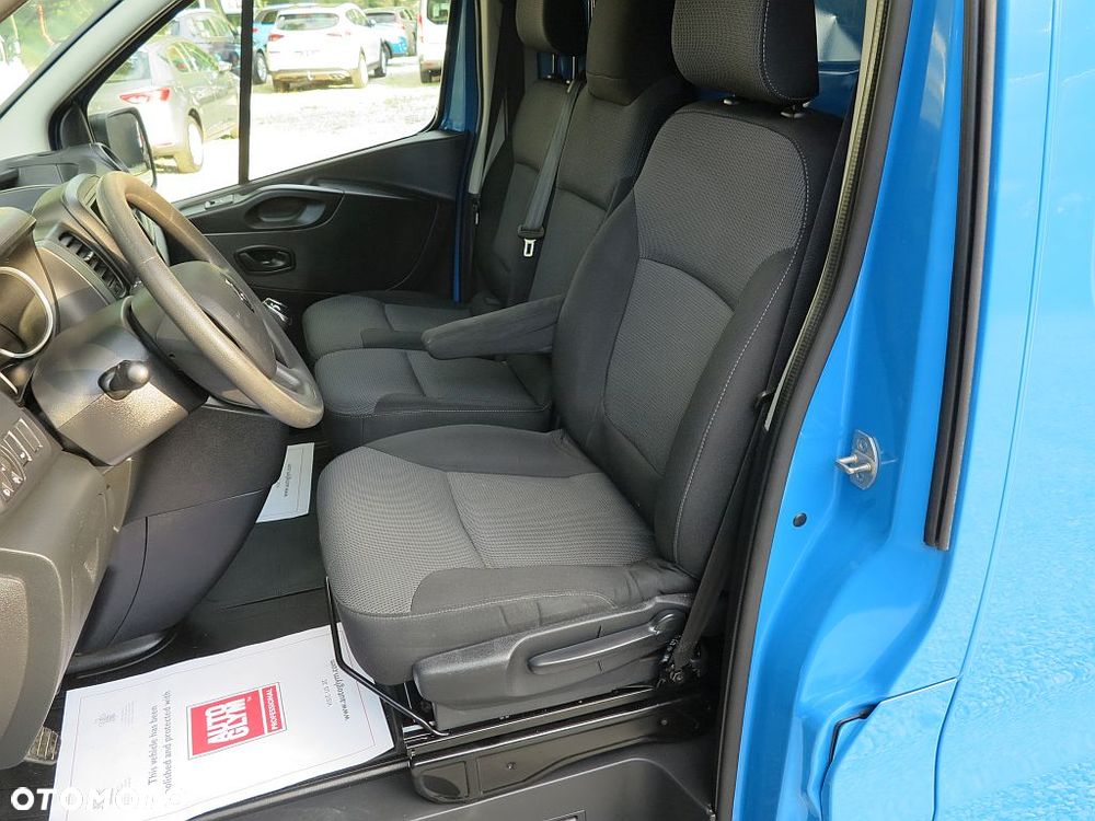 Renault Trafic - 19