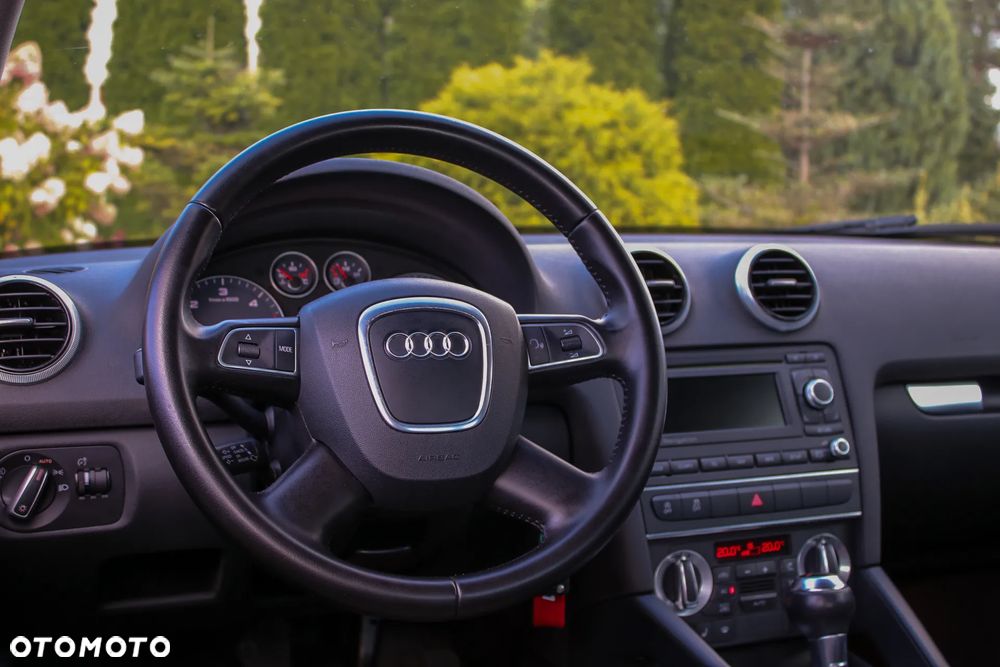 Audi A3 Sportback 2.0 TDI DPF (DSG) S tronic Ambiente - 35
