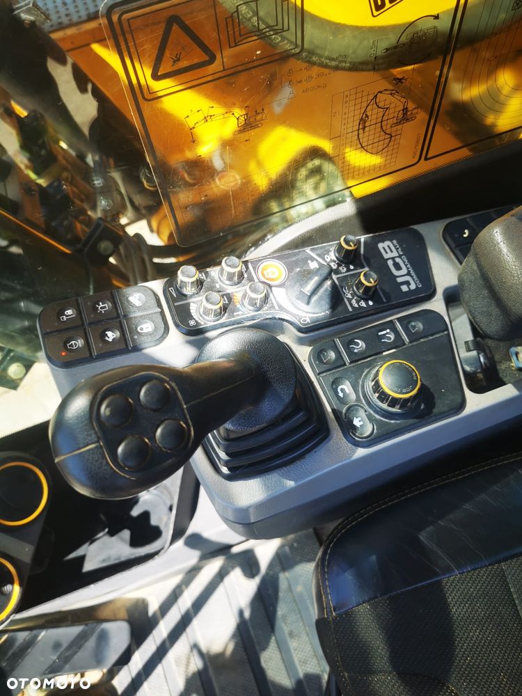JCB 1 220 X lc 7300 MTH 2020 rok - 16
