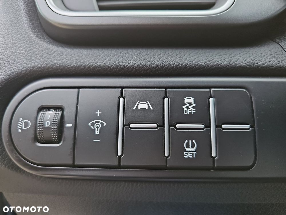 Kia Ceed 1.5 T-GDI M - 10