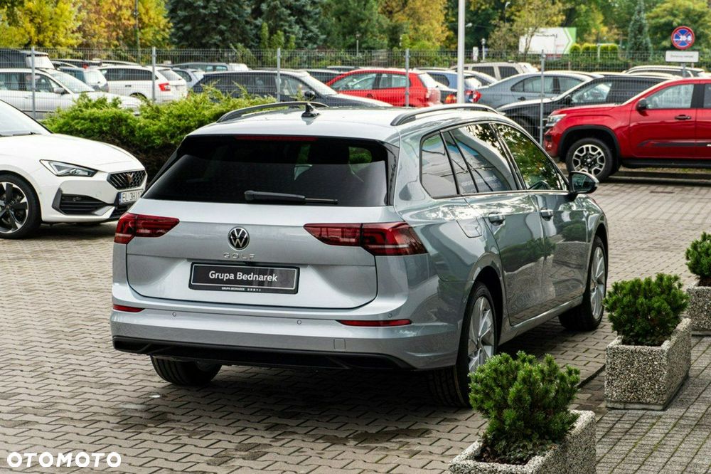 Volkswagen Golf - 9