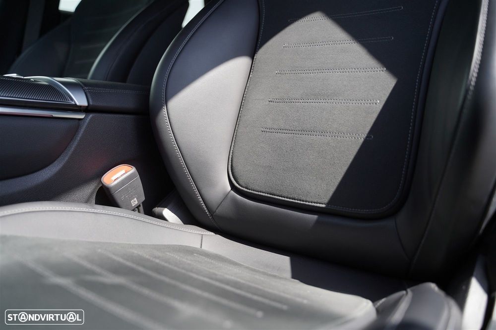 Mercedes-Benz GLC 300 e 4Matic - 31