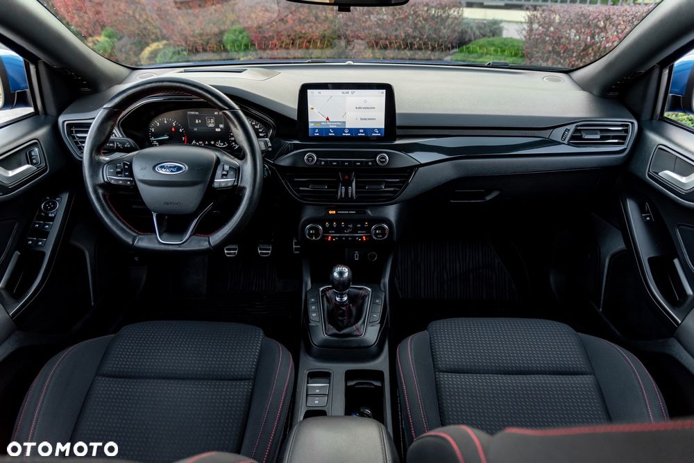 Ford Focus 1.0 EcoBoost Start-Stopp-System ST-LINE X - 27