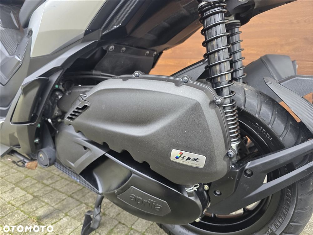 Aprilia SR - 17