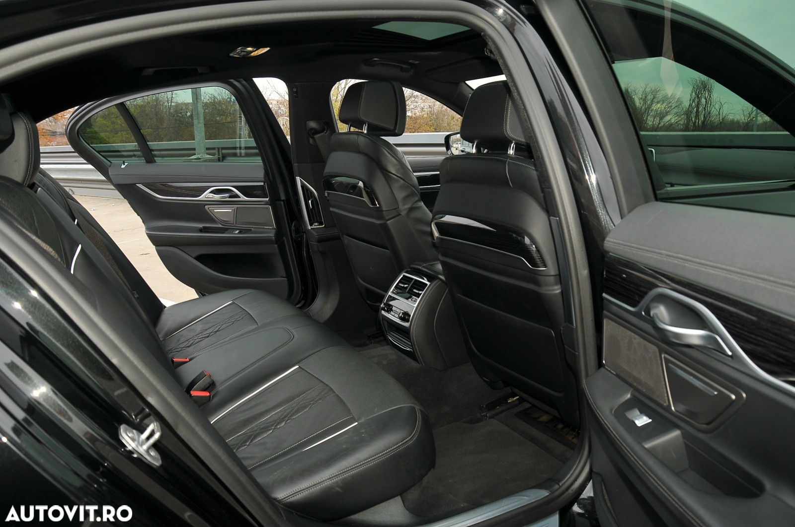BMW Seria 7 745Le - 12