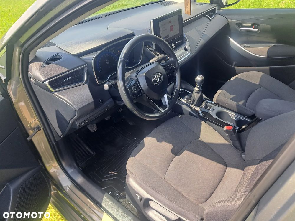 Toyota Corolla 1.5 Comfort - 9