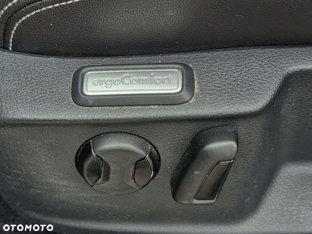 Volkswagen Passat Variant 1.8 TSI BMT Highline DSG - 12