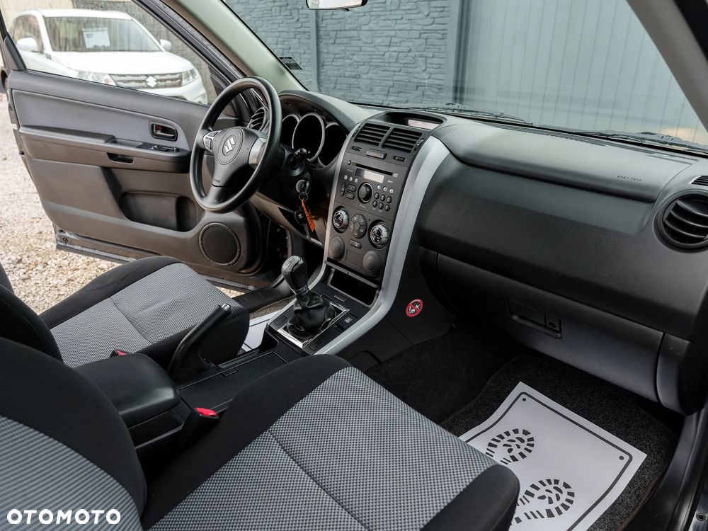 Suzuki Grand Vitara 1.6 - 18