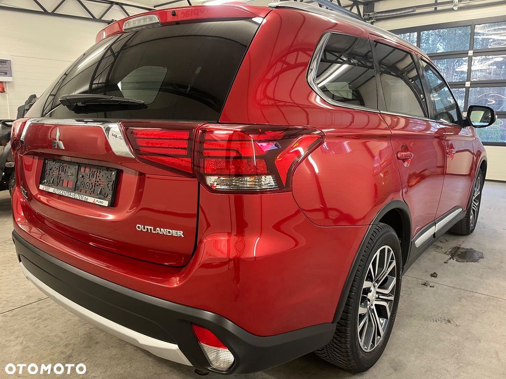 Mitsubishi Outlander 2.0 2WD CVT Diamant Edition+ - 24