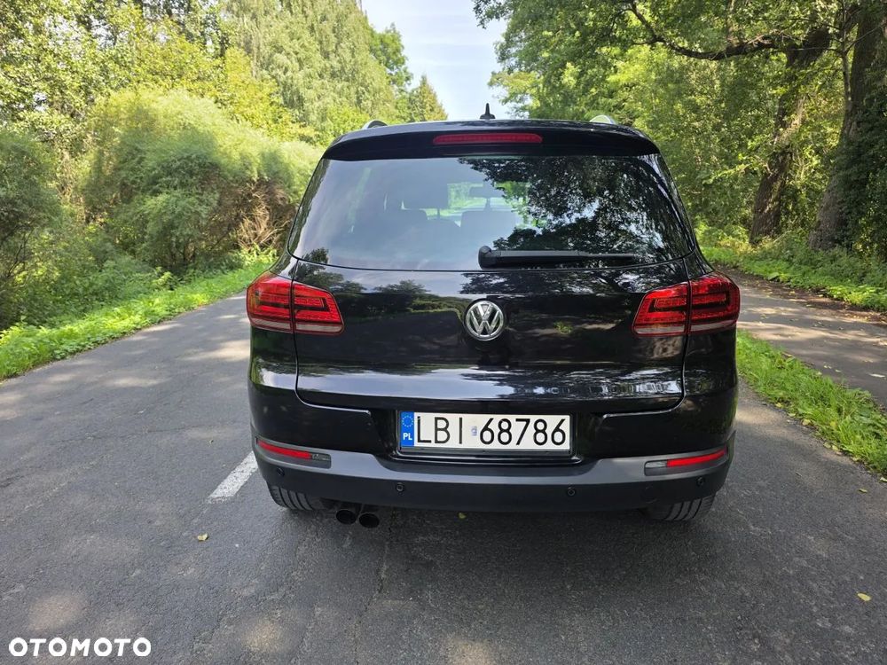 Volkswagen Tiguan 2.0 TDI SCR BlueMotion Technology Lounge Sport & Style - 24