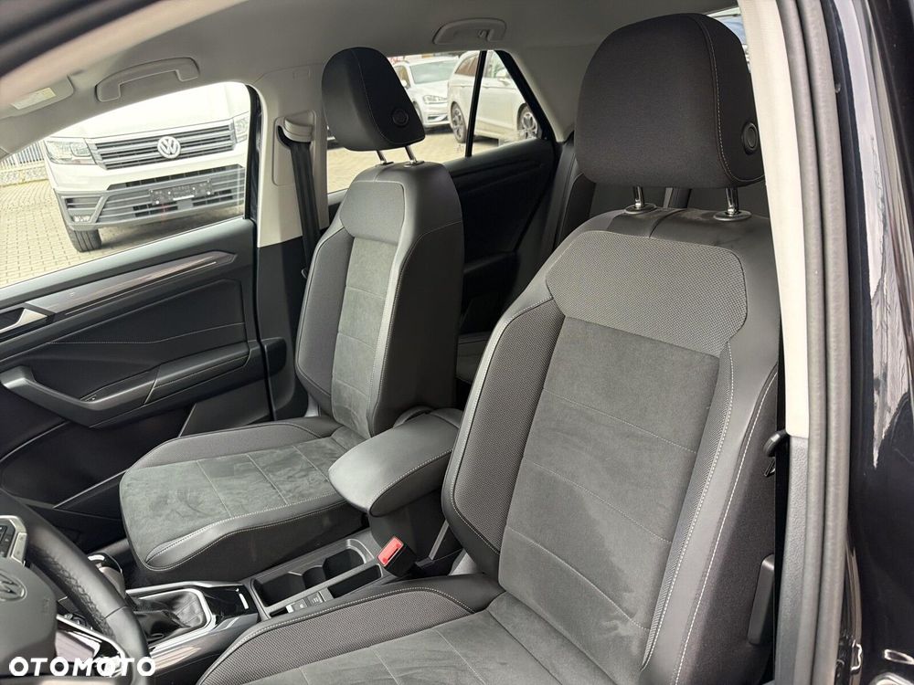 Volkswagen T-Roc - 12