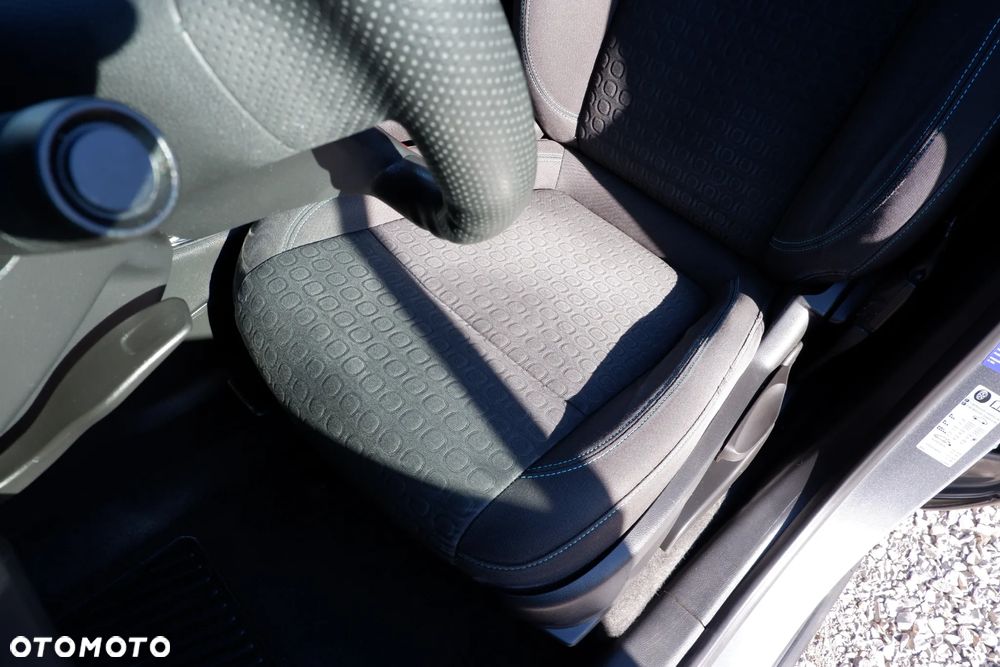 Chevrolet Trax 1.6 LS - 27