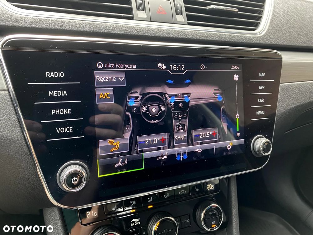 Skoda Superb 2.0 TDI SCR Style DSG - 36