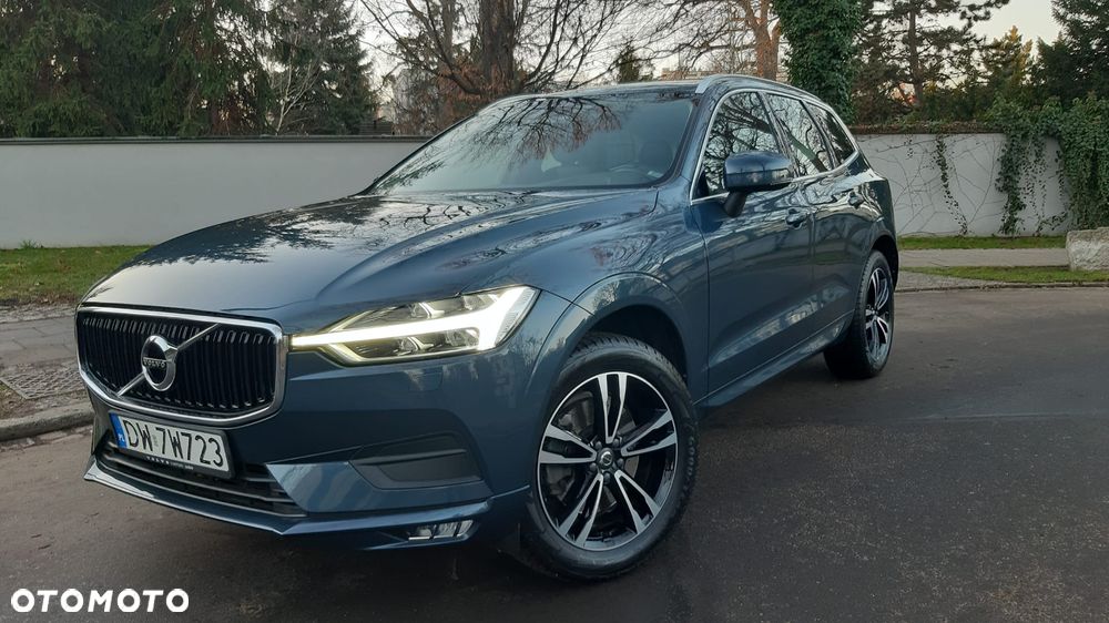 Volvo XC 60 D5 AWD Momentum - 4