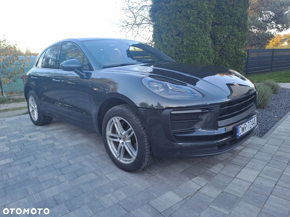 Porsche Macan Standard - 1