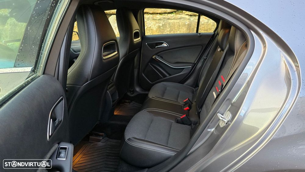 Mercedes-Benz A 180 d Urban - 34